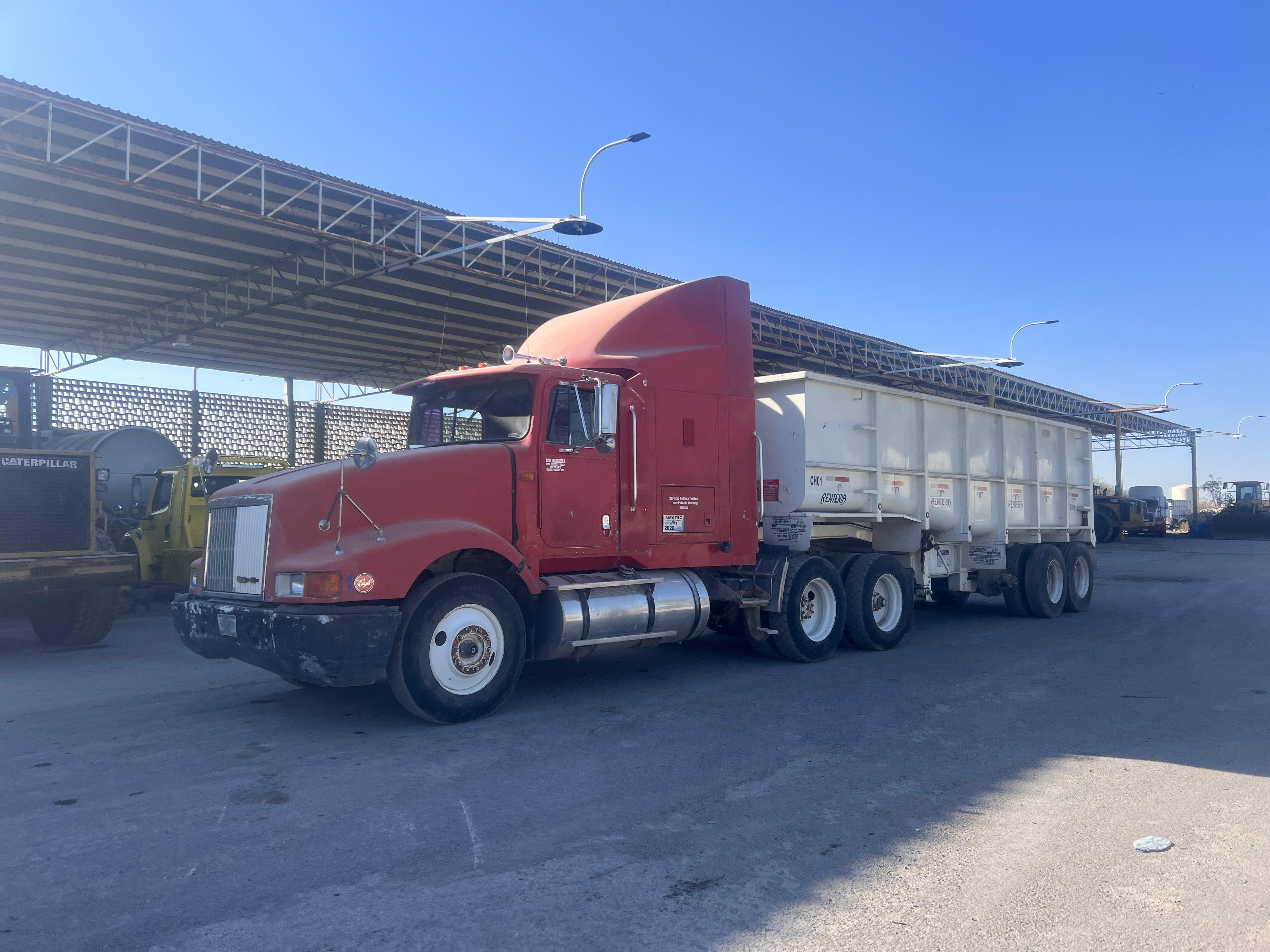 Camiones Materialistas